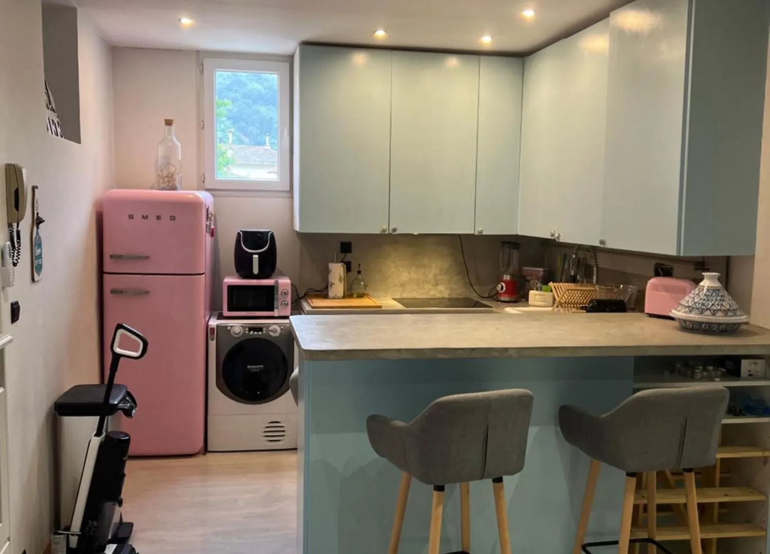ניס Duplex Quatre Pieces - Une Chambre Bebe דירה